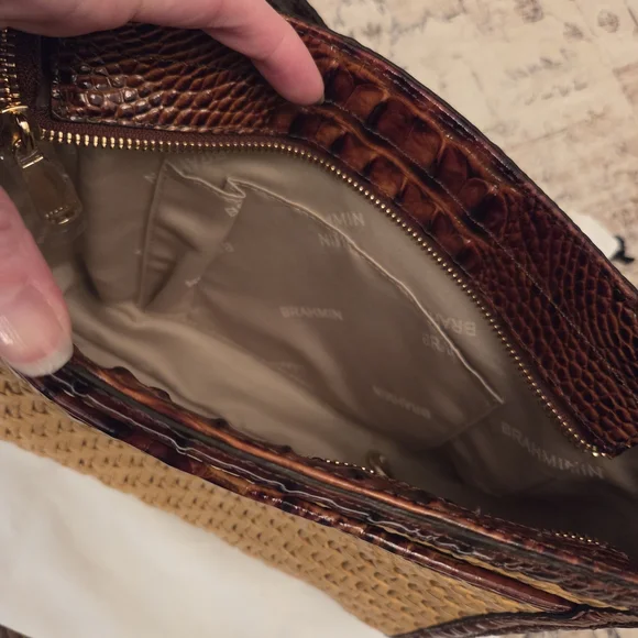 Brahmin Tan and Brown Woven Shoulder Bag - Picture 8 of 12